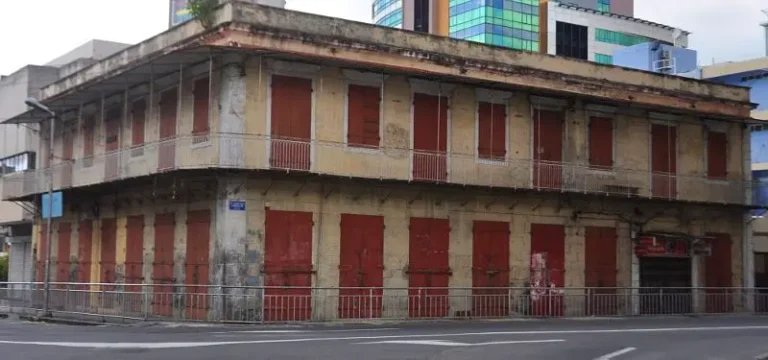 Entrepôt et appartement de Robert Surcouf